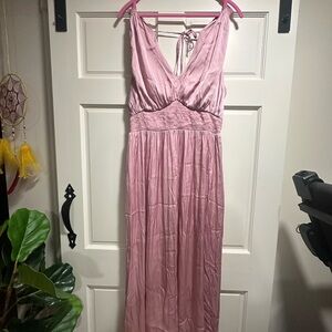 Elegant Pink Sleeveless Dress